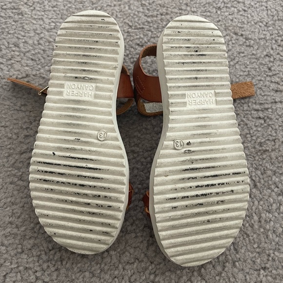 Super cute sandals - Picture 2 of 5